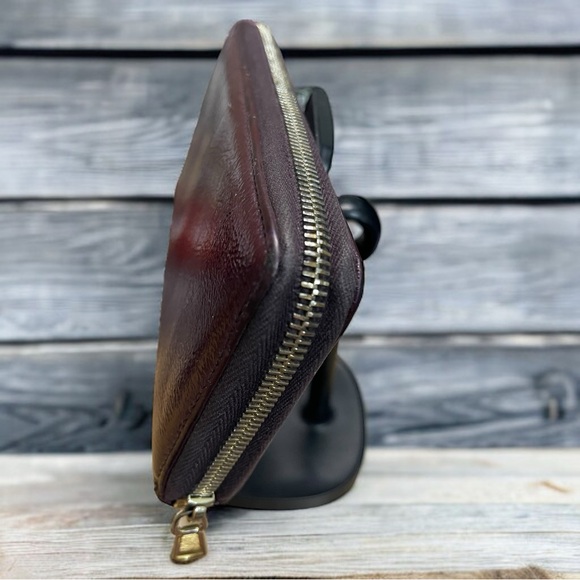 *GVY* YSL EUC Belle De Jour Zip Around Wallet Purple Textured Patent Calfskin - Picture 8 of 16